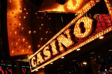 Live Sic Bo dealer studio on intertogel wap